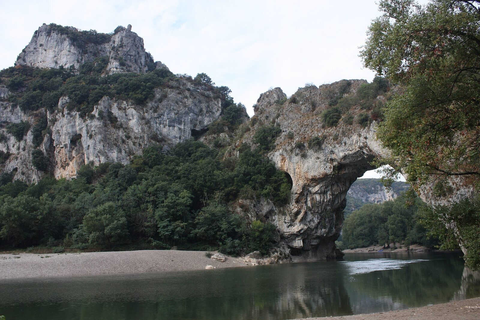 Les gorges de l'Ardèche et le Pont d'Arc